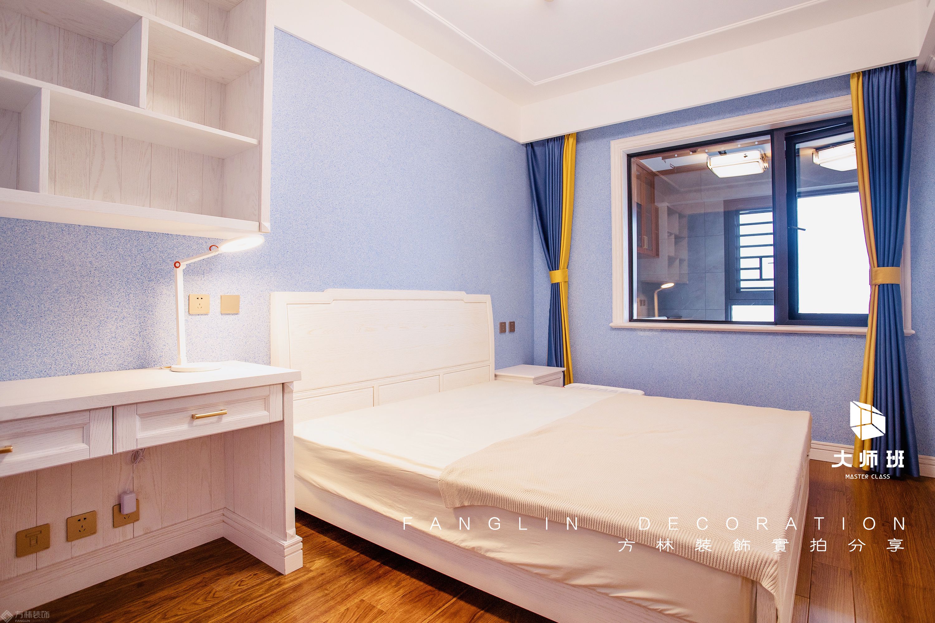中式风格卧室儿童房更加清新活泼，靓丽的撞色窗帘，更加贴近孩童对世界的感知。